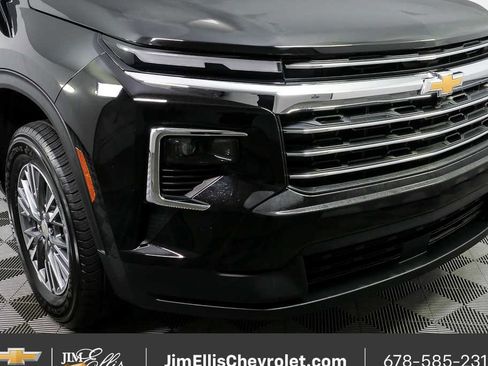 Used 2025 Chevrolet Traverse LT image 38