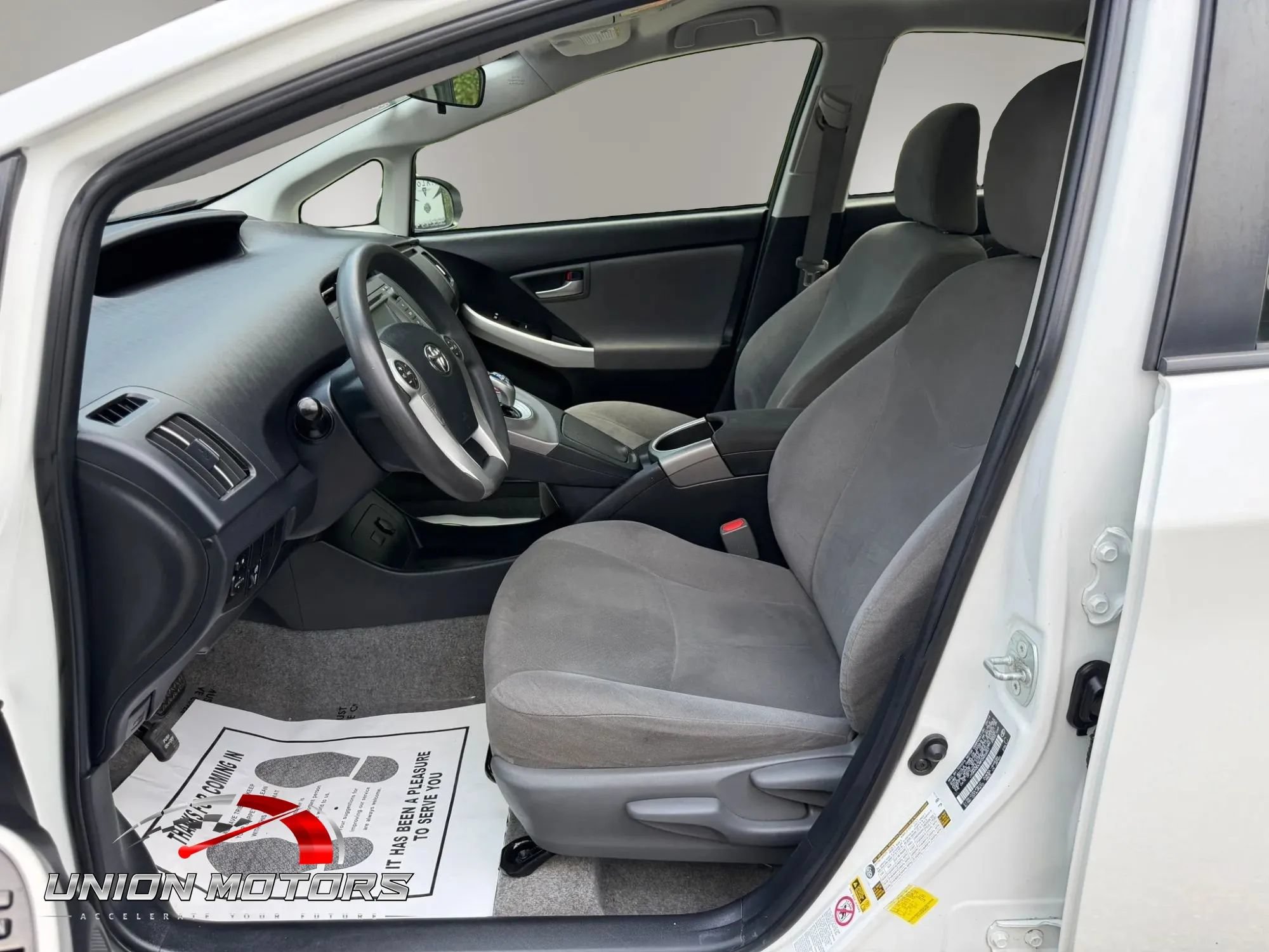 Used 2015 Toyota Prius Two FWD image 17