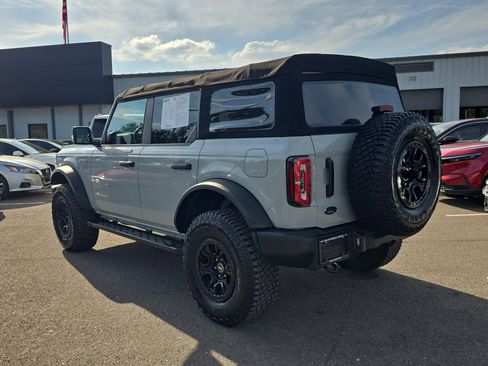 Used 2022 Ford Bronco Wildtrak image 6