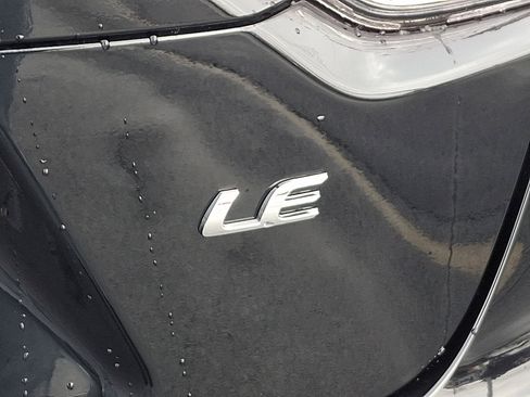 Used 2024 Toyota Corolla LE image 31