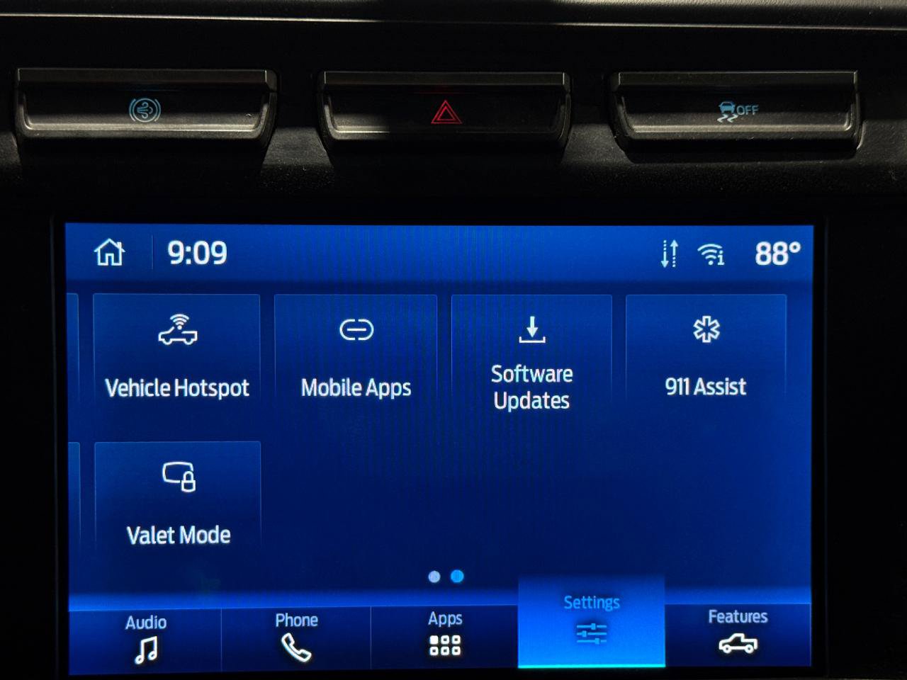 Used 2023 Ford F550 4x4 Crew Cab Super Duty image 7