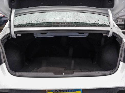 Certified 2025 Hyundai Elantra SE w/ Cargo Package image 26