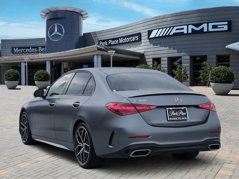 Used 2022 Mercedes-Benz C 300 Sedan image 4