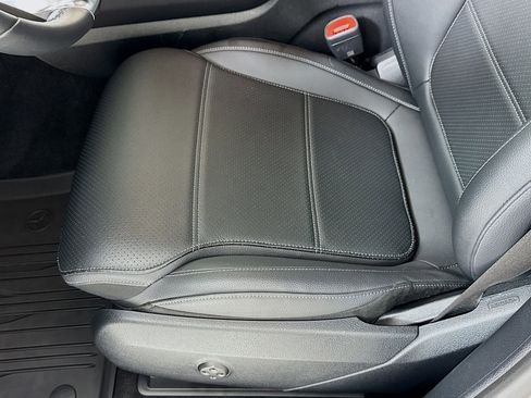 Used 2026 Mercedes-Benz GLC 300 image 20