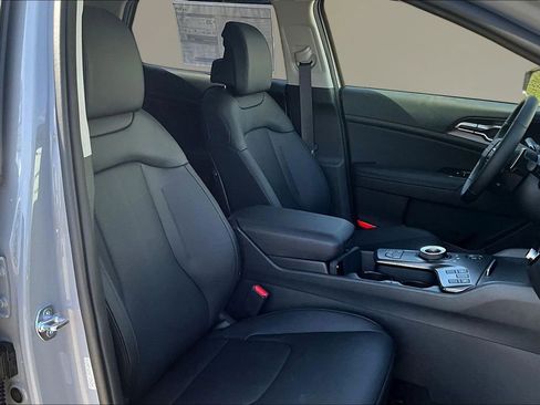 New 2026 Kia Sportage EX image 10