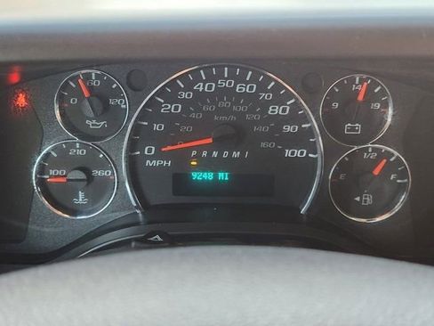 Used 2025 Chevrolet Express 3500 w/ Power Convenience Package image 8