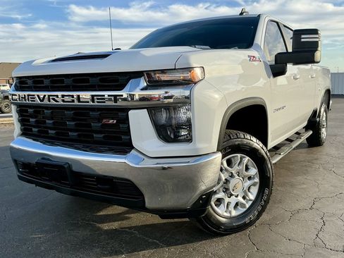 Used 2021 Chevrolet Silverado 2500 LT w/ Z71 Off-Road Package image 3