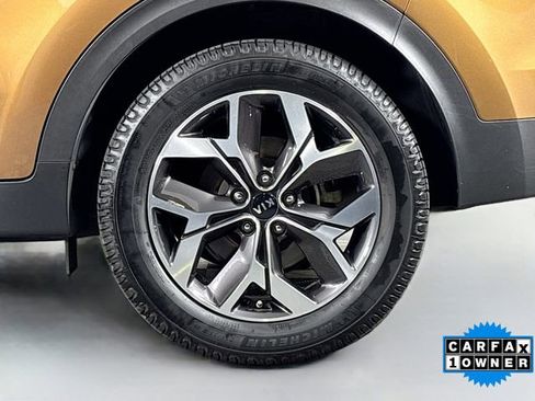 Used 2021 Kia Sportage EX image 30