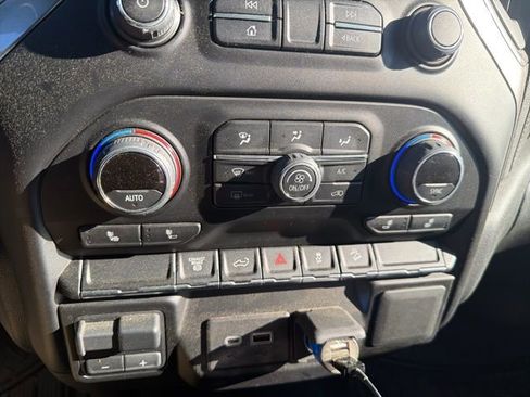 Used 2023 Chevrolet Silverado 2500 LT w/ Convenience Package image 28