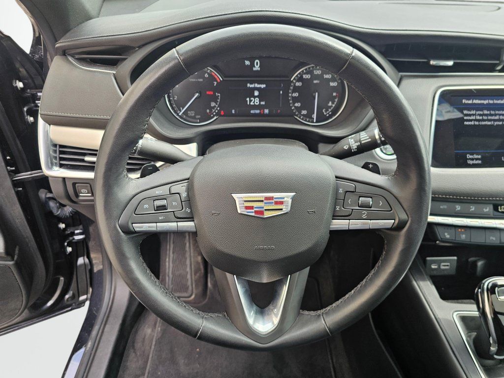 Used 2023 Cadillac XT4 Premium Luxury AWD/4WD image 28