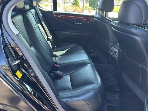Used 2011 Lexus LS 460 AWD w/ Luxury Value Edition image 23