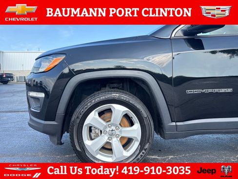 Used 2018 Jeep Compass Latitude w/ Cold Weather Group AWD/4WD image 28