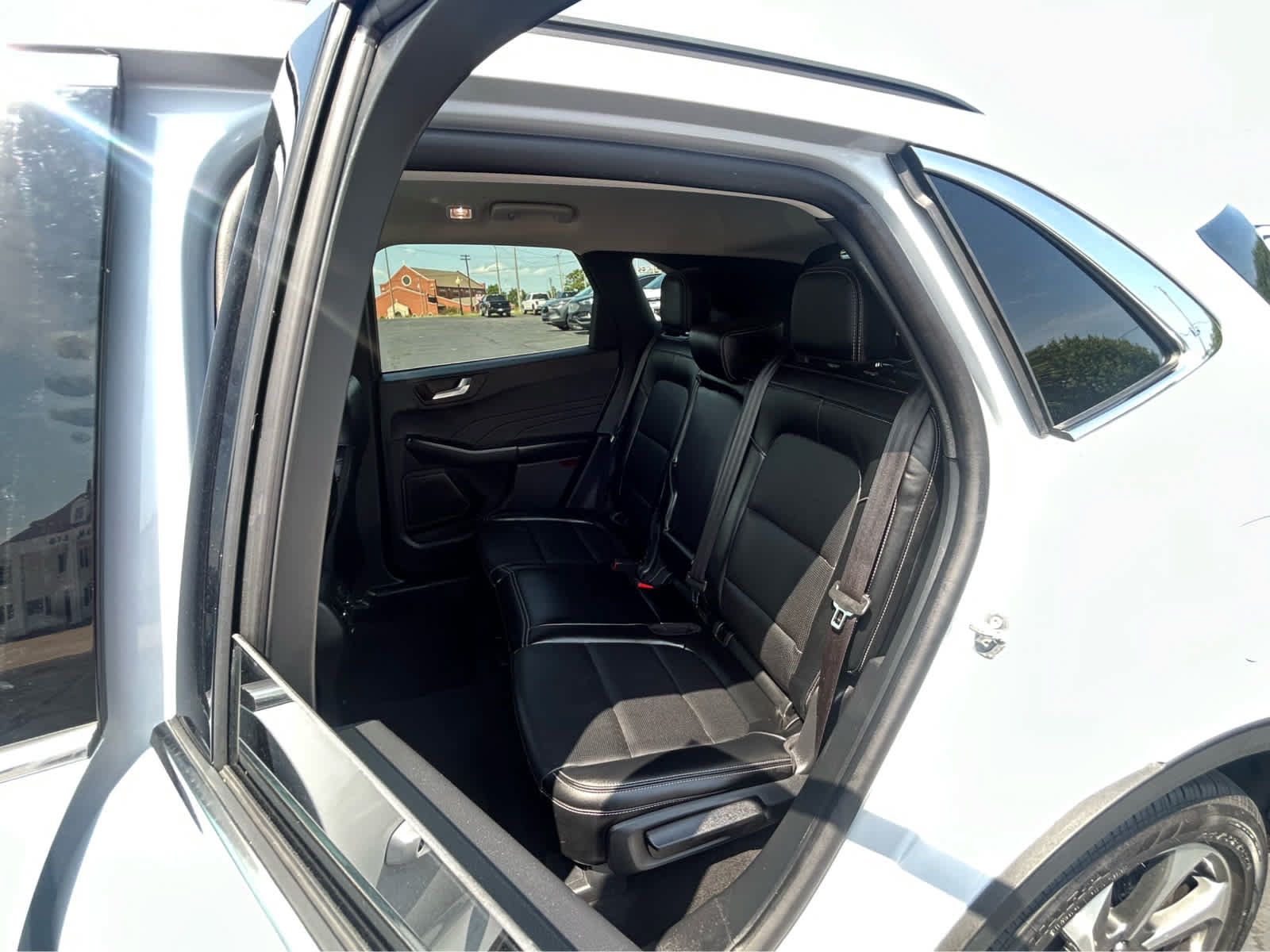 Used 2025 Ford Escape Platinum AWD/4WD image 10