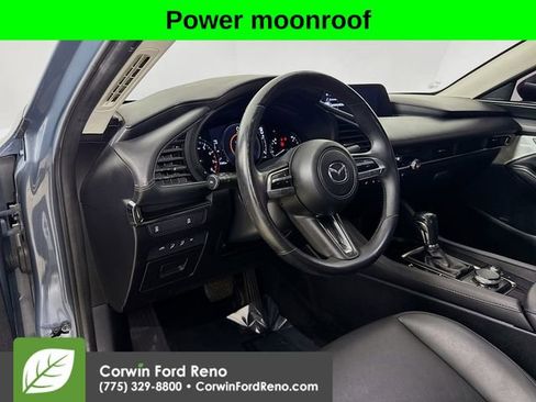 Used 2022 MAZDA MAZDA3 s image 9