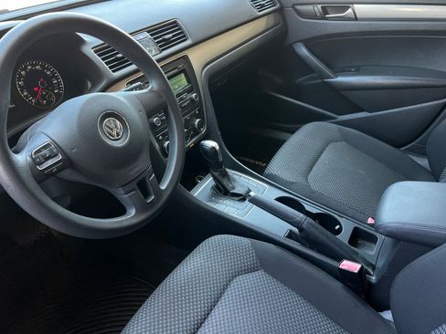 Used 2012 Volkswagen Passat 2.5 S FWD image 14