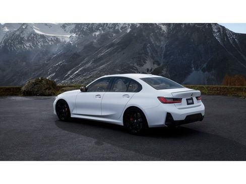New 2026 BMW 330i Sedan image 2