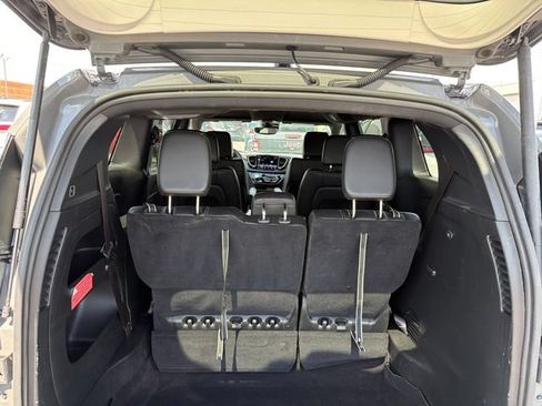 Used 2025 Chrysler Pacifica Select FWD image 22