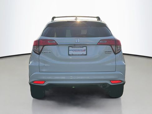Used 2020 Honda HR-V Touring image 6