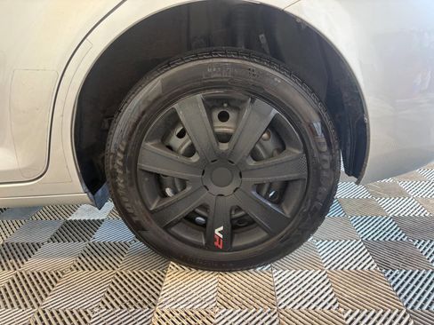 Used 2012 Scion xB image 24