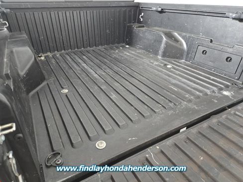 Used 2019 Toyota Tacoma SR5 AWD/4WD image 18