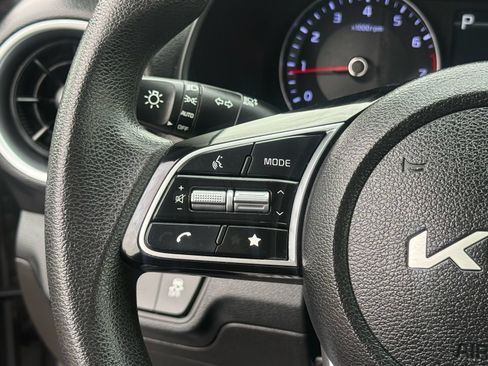 Used 2024 Kia Forte LXS FWD image 17