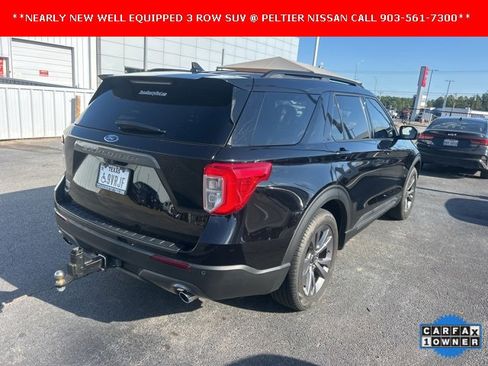 Used 2023 Ford Explorer XLT w/ Equipment Group 202A image 4