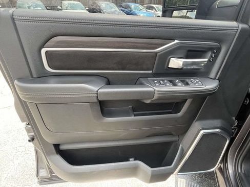 Used 2025 RAM 2500 Laramie w/ Night Edition AWD/4WD image 17