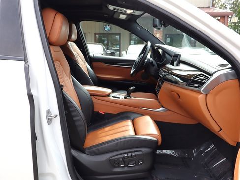 Used 2017 BMW X6 xDrive50i AWD/4WD image 23
