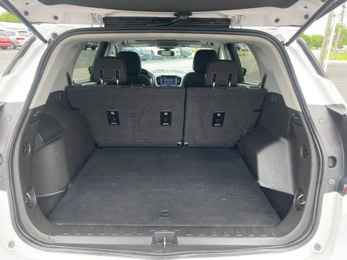 Used 2018 GMC Terrain SLE w/ Driver Convenience Package FWD image 17