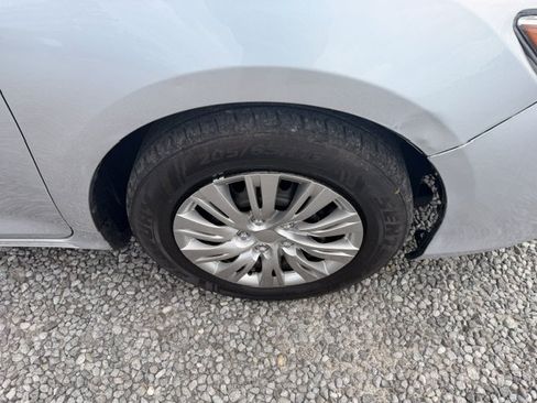 Used 2014 Toyota Camry LE FWD image 12