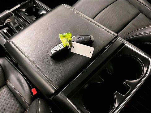 Used 2022 Ford F150 Lariat w/ FX4 Off-Road Package image 34