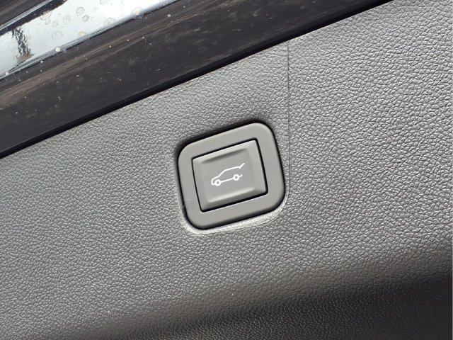New 2026 Chevrolet Blazer LT w/ Convenience Package AWD/4WD image 19