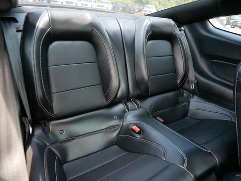 Used 2019 Ford Mustang GT Premium w/ GT Performance Package RWD image 13