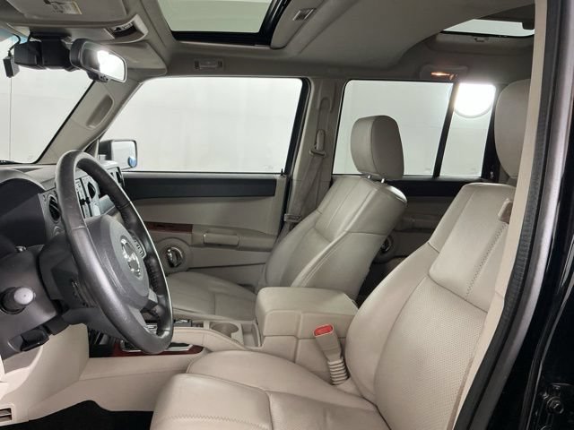 Used 2007 Jeep Commander Limited AWD/4WD image 13