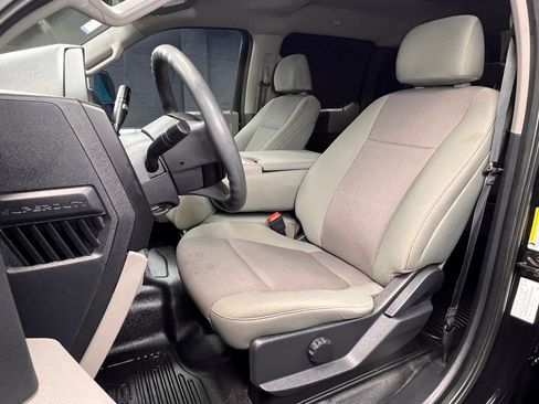Used 2022 Ford F350 XL w/ STX Appearance Package AWD/4WD image 3