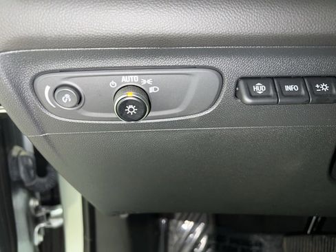 Certified 2023 Buick Envision Avenir image 21