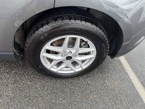 Used 2024 Ford Edge SEL image 16