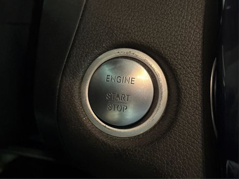 Used 2016 Mercedes-Benz C 300 C 300 4MATIC Sedan 4D image 26