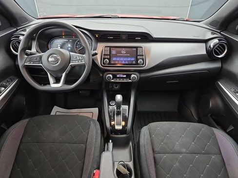 Used 2020 Nissan Kicks SV image 21