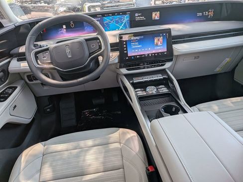 New 2026 Lincoln Nautilus Reserve w/ Jet Appearance Package AWD/4WD image 37