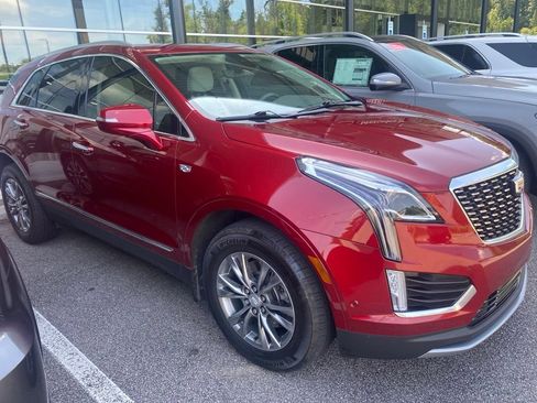 Used 2021 Cadillac XT5 Premium Luxury FWD image 10