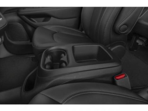 New 2025 Chrysler Pacifica Select FWD image 16