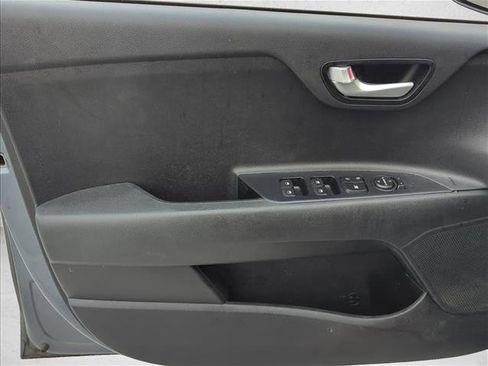 Used 2020 Kia Rio S image 8