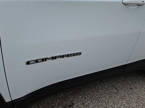 Used 2025 Jeep Compass Limited AWD/4WD image 11