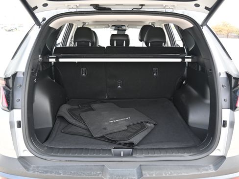 Used 2025 Hyundai Tucson SEL FWD image 16