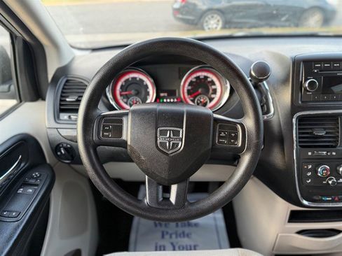 Used 2012 Dodge Grand Caravan SE image 18