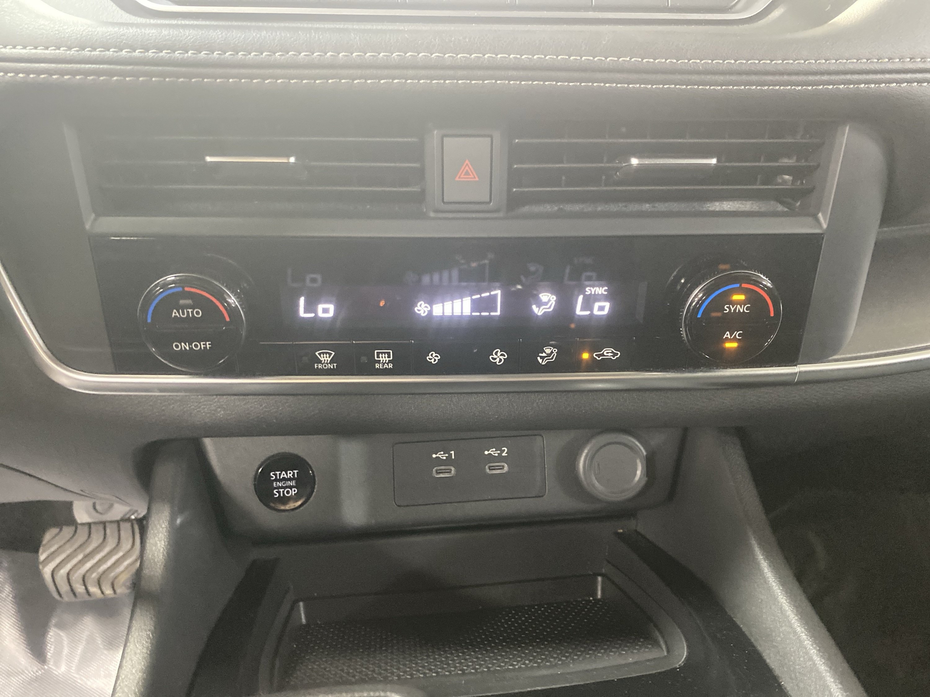 Used 2025 Nissan Rogue SV AWD/4WD image 20