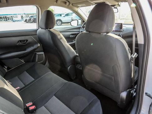 Used 2025 Nissan Sentra SV w/ Trunk Package FWD image 20
