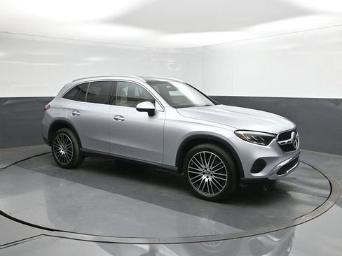 New 2026 Mercedes-Benz GLC 300 image 17