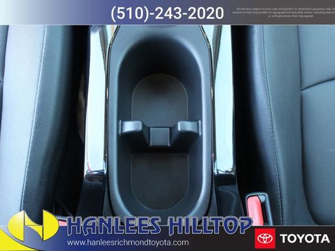 Used 2024 Toyota Corolla Cross XLE w/ Convenience Package FWD image 20